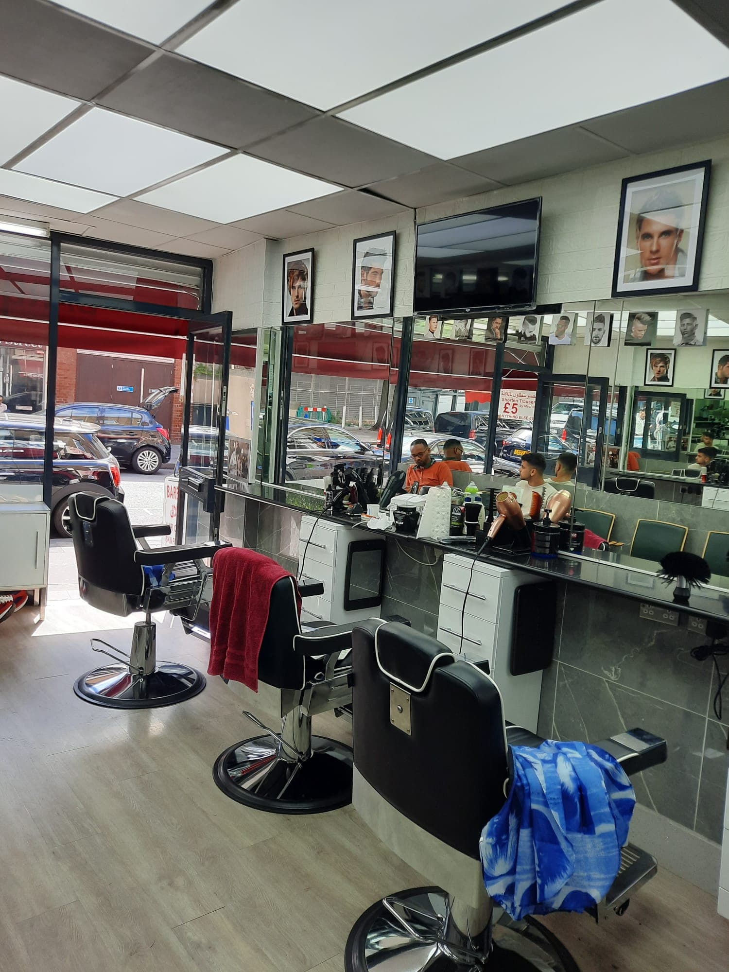 Ten Out Of Ten — Bell Street location